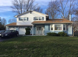 12 Seneca Rd, Old Bridge, NJ 08857