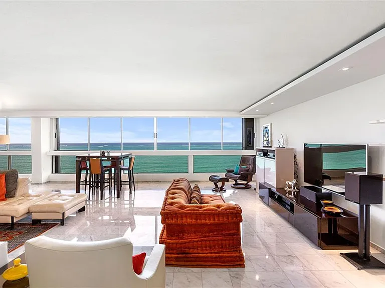 Plaza Atlantico Ave Isla Verde #1002 — Photo 3