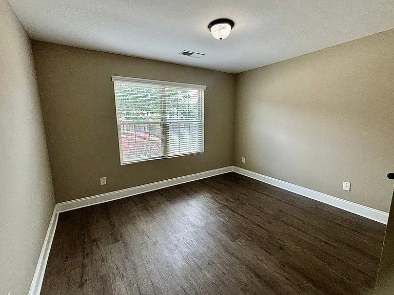 4668 Hidden Creek Dr — Photo 17