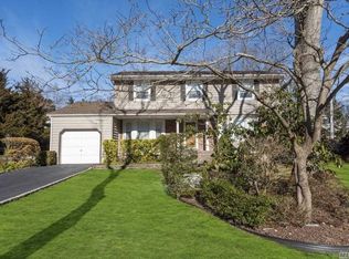 55 Gannet Dr, Commack, NY 11725