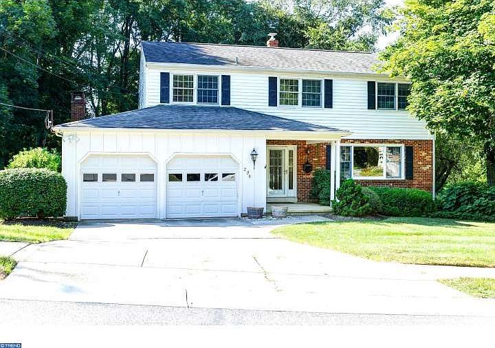 1st image of 205 Wilshire Ln