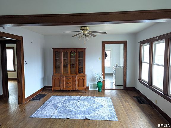4th image of 1531 N 9th St