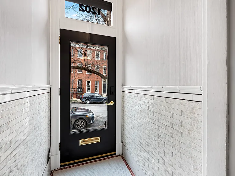 1202 Bolton St #1 — Photo 3