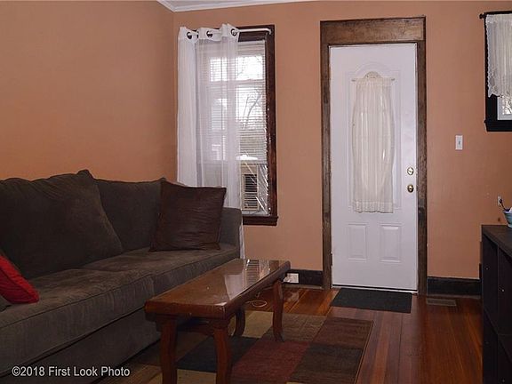 5th image of 15 Woodland Ct #15