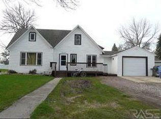 1207 Fell St, Larchwood, IA 51241