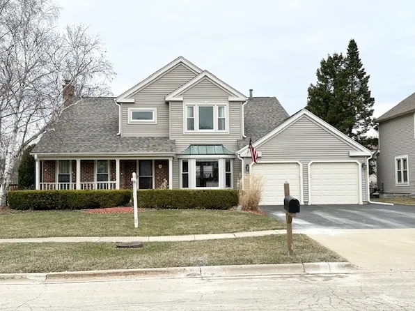 1780 Pebblewood Ln, Hoffman Estates, IL 60192