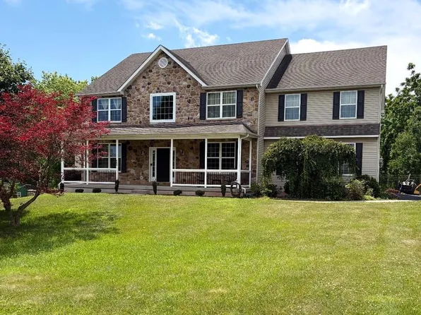 806 Arbor Ln, Schwenksville, PA 19473