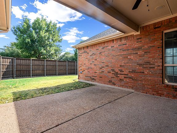 3rd image of 1728 Boxwood Ln