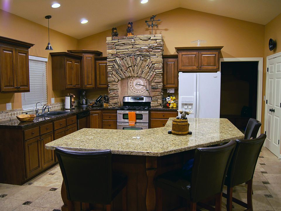 kitchen with granite counter