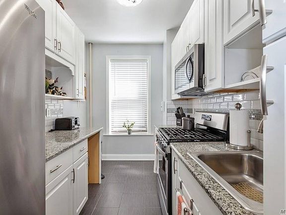 3rd image of 32-05 81st St #Bb3-e