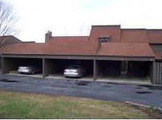 412 Manor Dr APT E, Kingsport, TN 37660