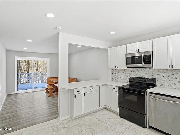 2nd image of 113 Regent St