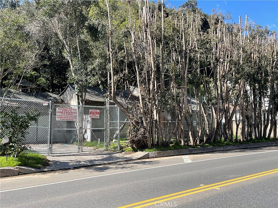 1st image of 1831 Benedict Canyon Dr