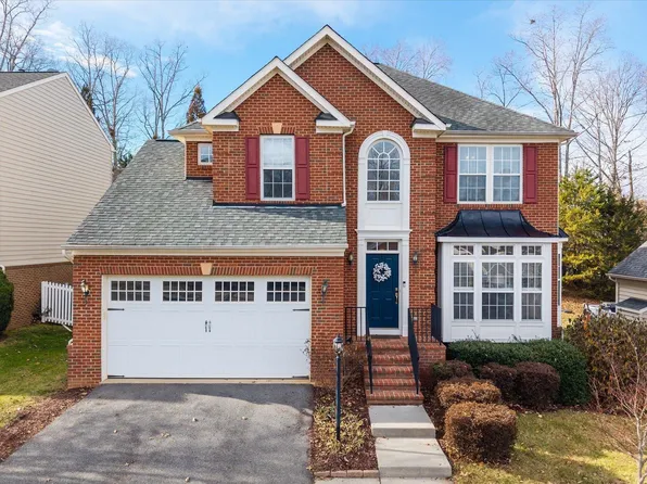 39 Lakeview Ct, Gordonsville, VA 22942