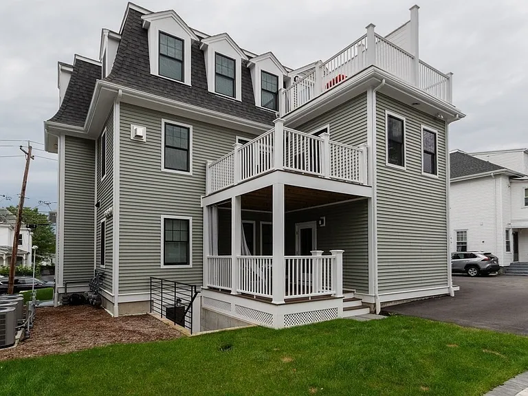 210 Adams St #3 — Photo 3