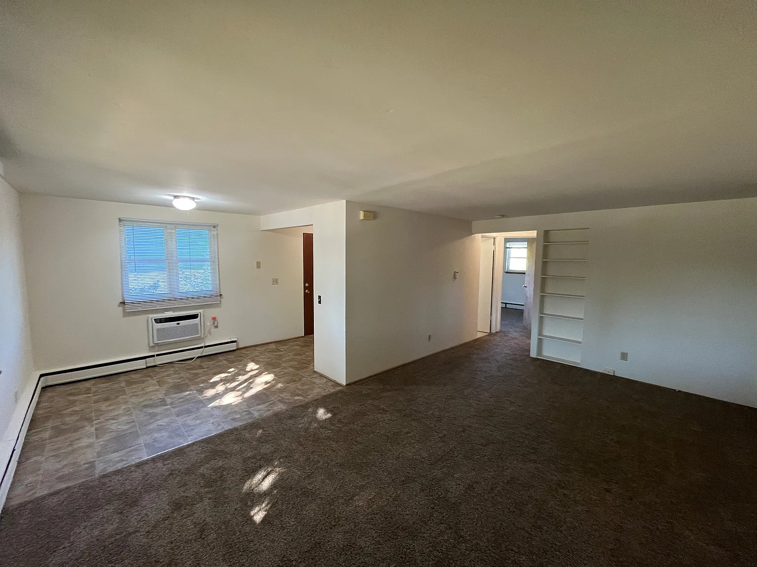 2 bed, 690 sqft, $1,195 — Photo 1