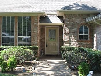 2nd image of 1139 Bent Oaks Dr