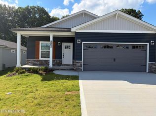 3851 Crimson Clover Ln, Knoxville, TN 37924