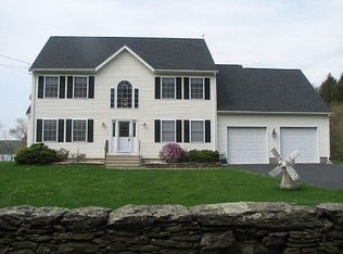 399 Shenipsit Lake Rd, Tolland, CT 06084