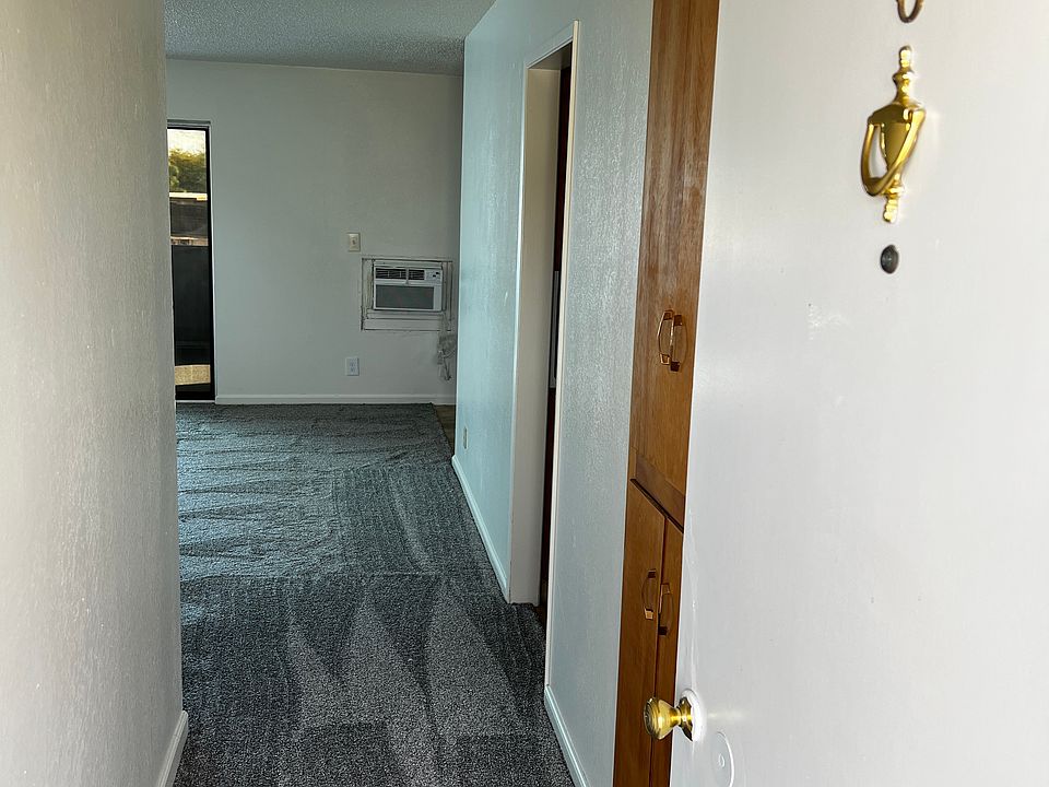 1st image of 13940 Hackett St APT 8