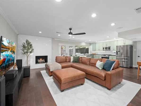 6655 Town Bluff Dr, Dallas, TX 75248