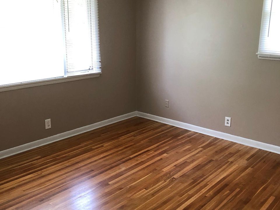 2nd image of 146 Roberta Dr