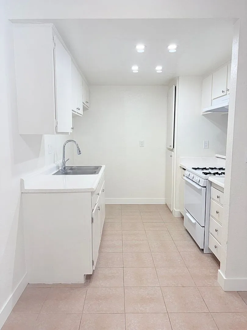 Bever Place — Photo 4