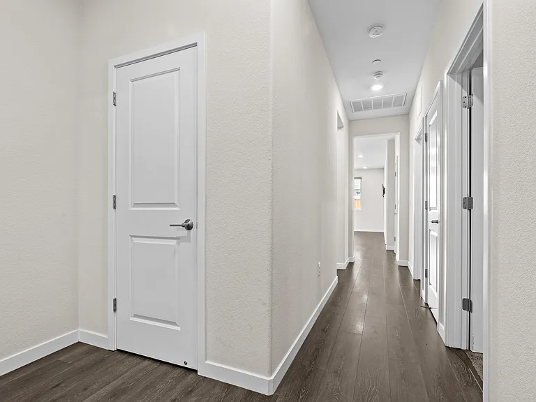 933 Tern Dr — Photo 6