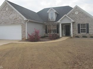 105 Queens Ln, Good Hope, GA 30641