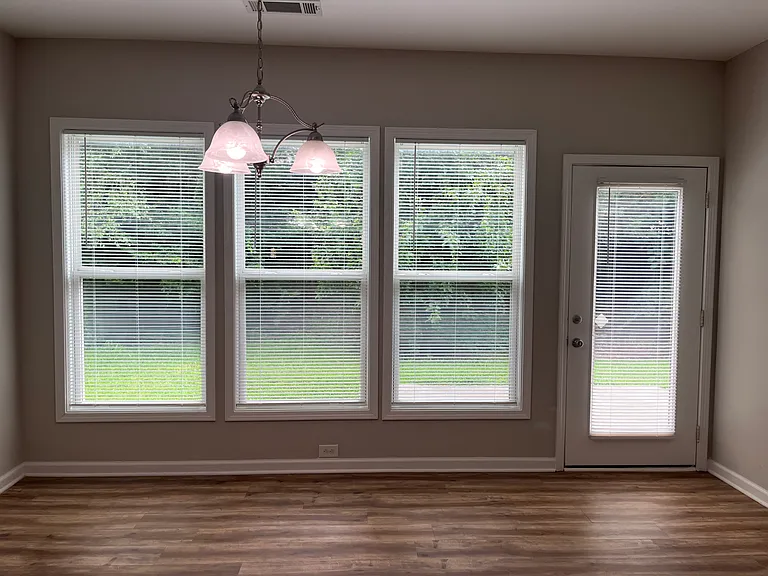2501 Southhaven Ln — Photo 18