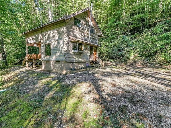 8579 Big Pine Rd, Marshall, NC 28753