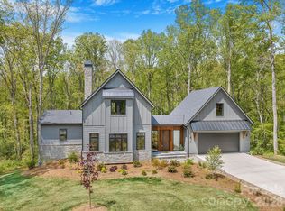 25 Ted Linn Dr, Fairview, NC 28730
