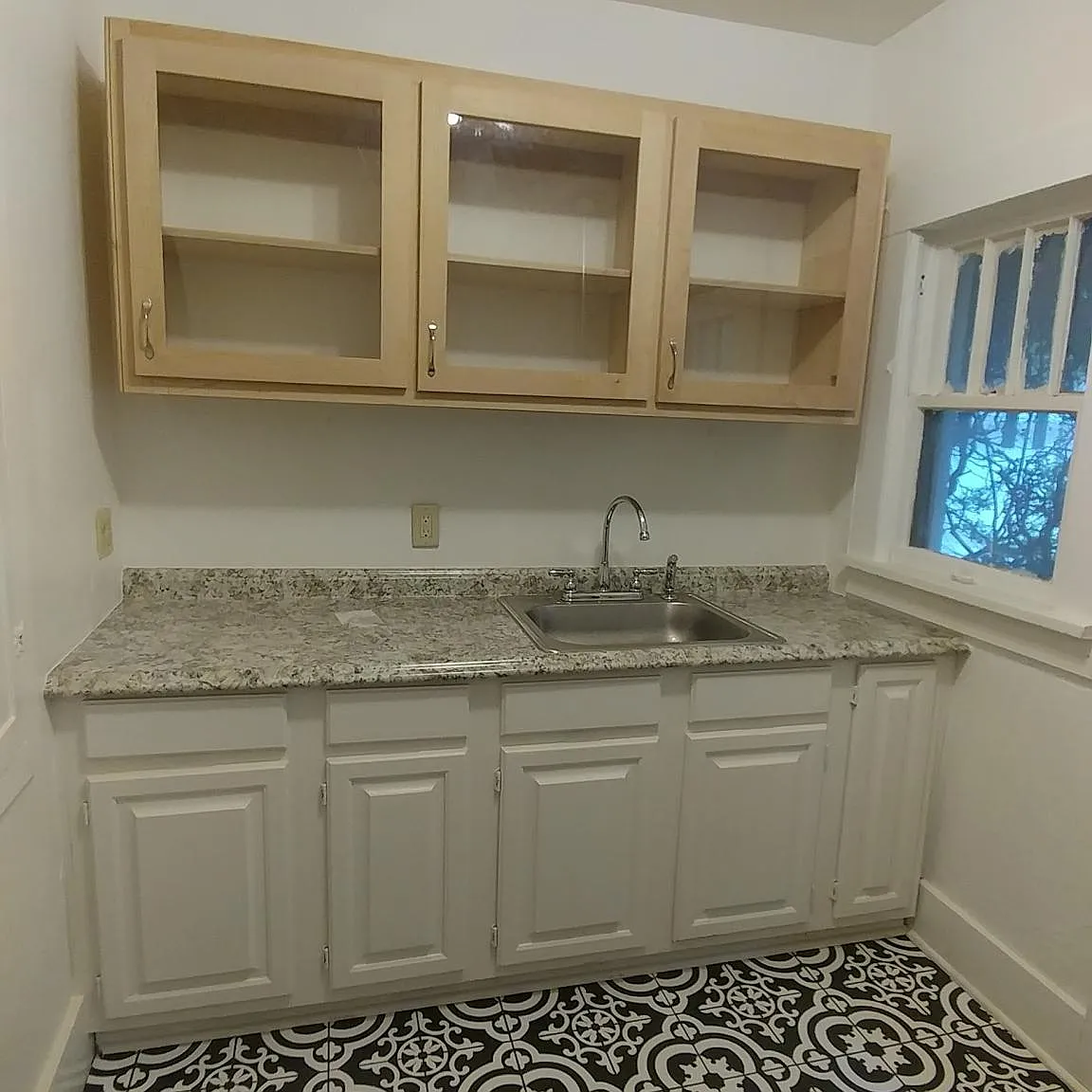 1 bed, 830 sqft, $1,100 — Photo 4