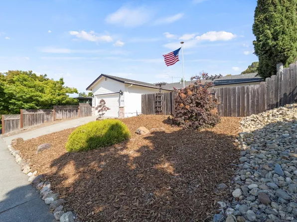 1016 Terra Verde Drive, Napa, CA 94559