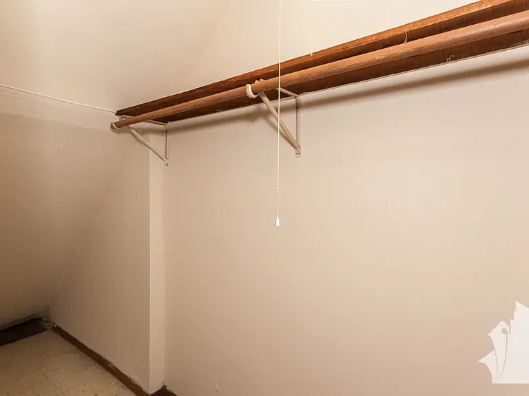 2255 N Southport Ave #O2 — Photo 3