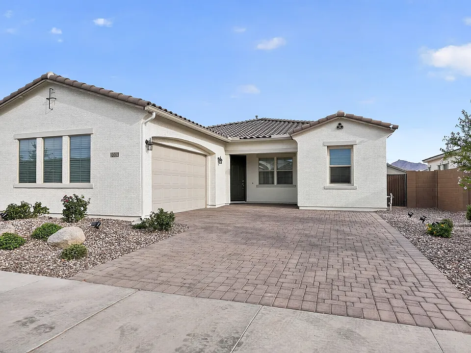12013 W Marguerite Ave