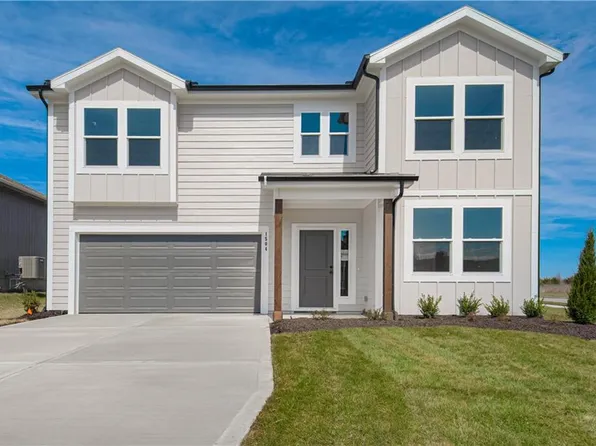 1504 SW Arborpark Ter, Lees Summit, MO 64082