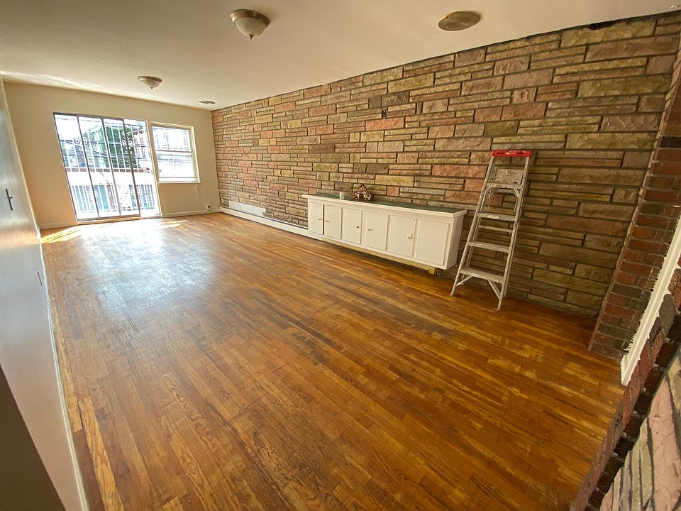 1st image of 5709 Waldron St Floor 2