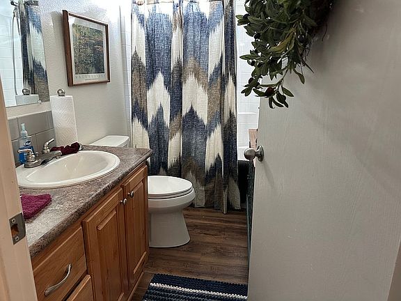Main bathroom