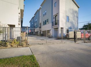 959 Saint Augustine St, Houston, TX 77023
