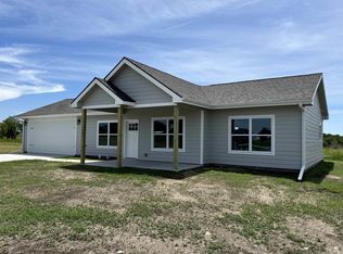 1403 Gehrke Ct, Herington, KS 67449