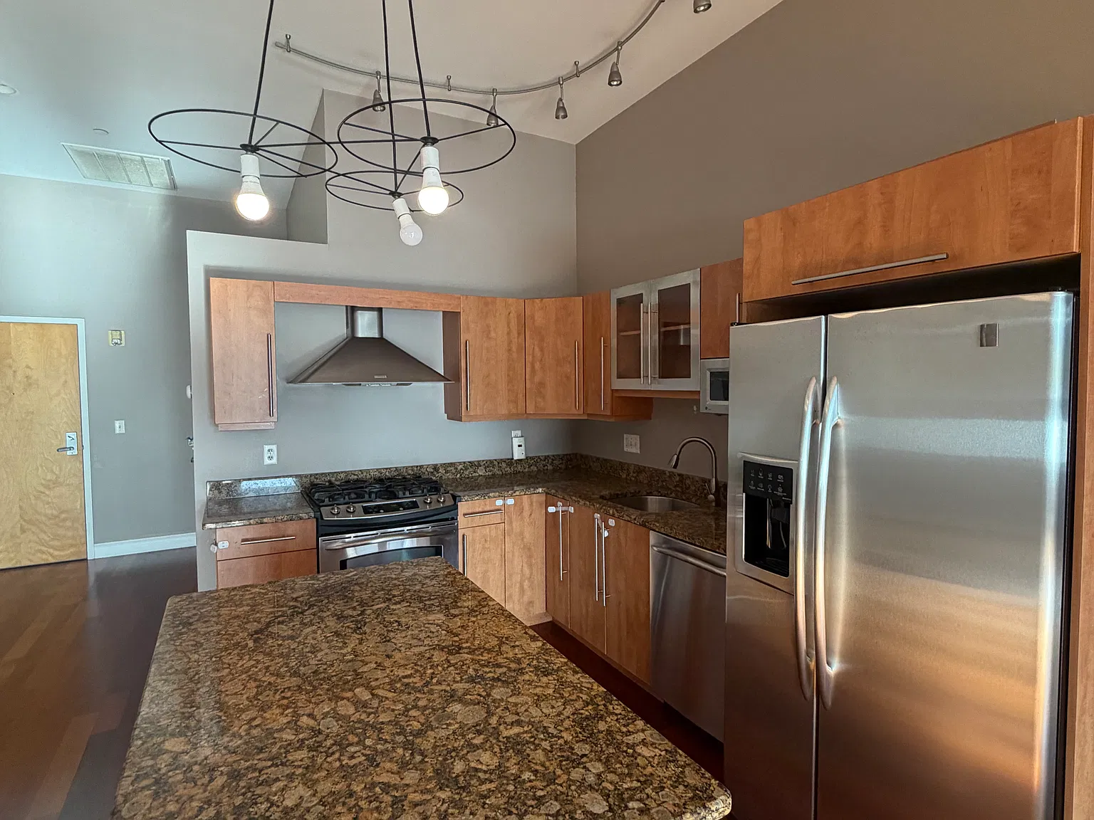 10 Ocean Ave — Photo 4