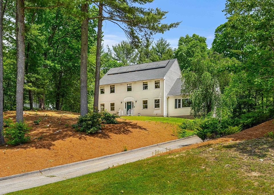 1st image of 18 Equestrian Dr