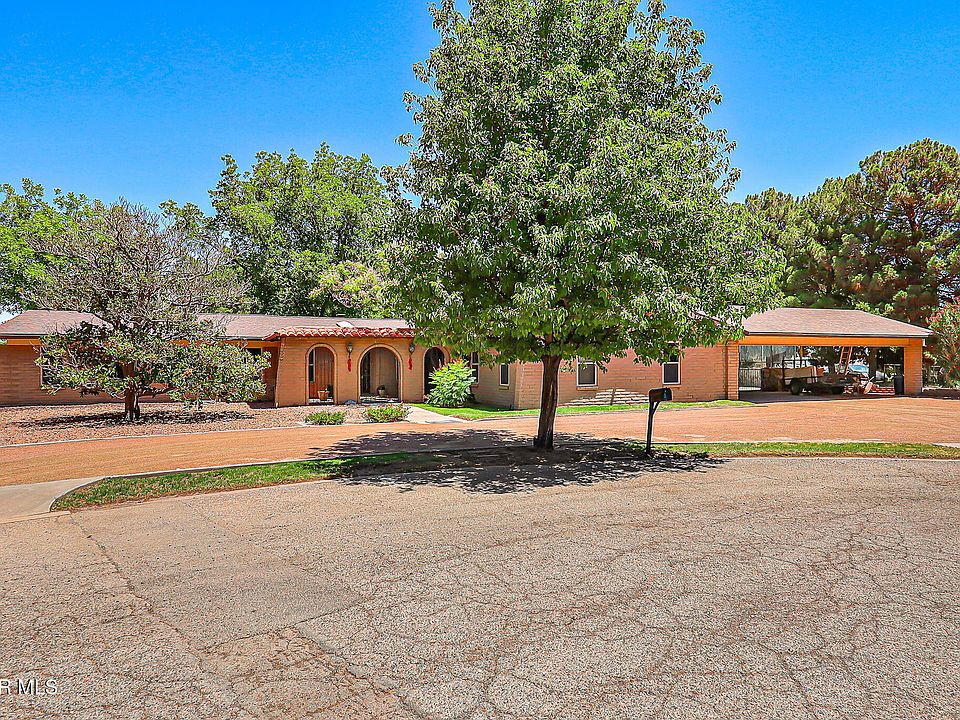 1st image of 713 Live Oak Dr