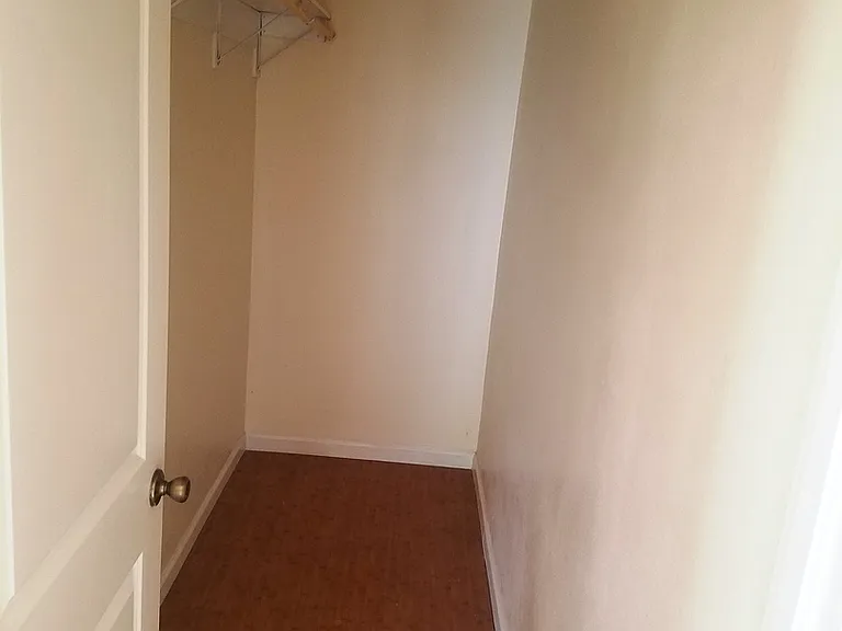 2497 Mission Ave — Photo 13