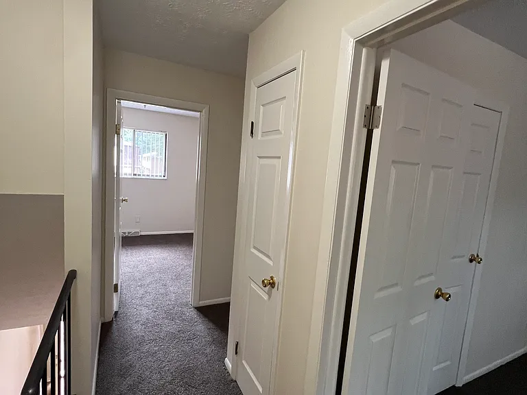 Mapleview Terrace Apartments — Photo 19