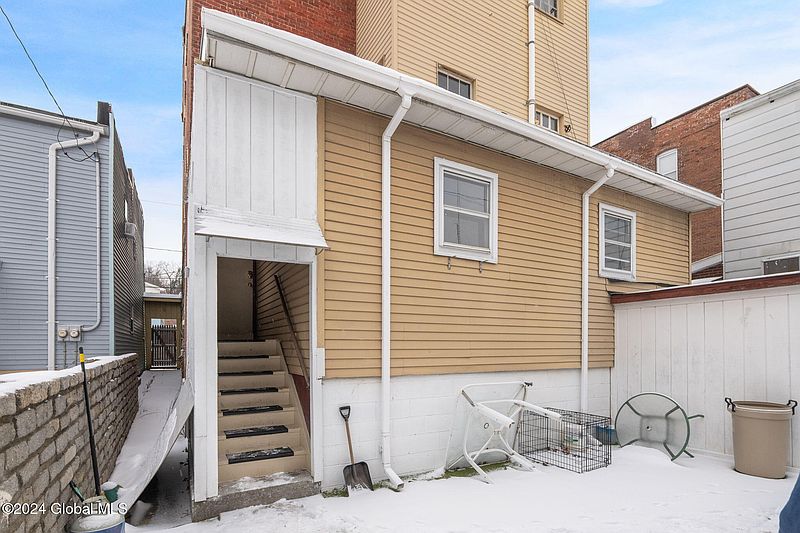 5th image of 86 Lancaster Street
