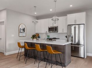 44 Ellery St #201, Boston, MA 02127