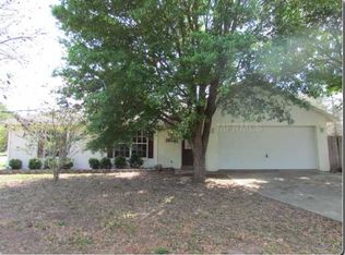 9352 Lakeshore Dr, Clermont, FL 34711