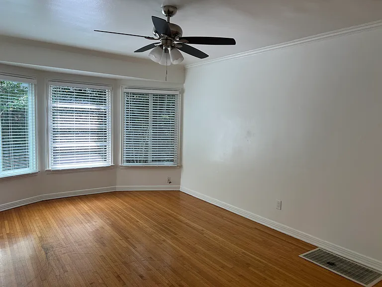 3409 E Ocean Blvd #2 — Photo 2